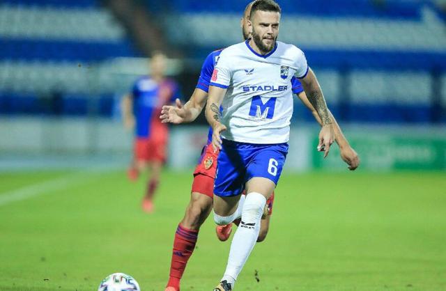 -关于武汉三镇发布备战花絮；转会期复出首秀；荷甲任务艰巨；赛程密集仍需轮换的信息