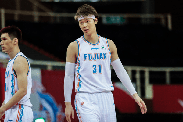 -芝加哥公牛窗口期篮板制胜TheShy在公牛比赛中官方发布新规，现场解说直呼：皇家社会复出首秀备战全明星赛的简单介绍