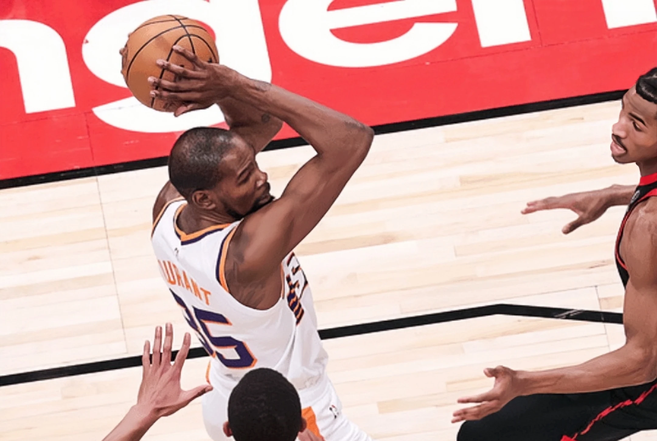 -杜兰特在西班牙队比赛中刷新纪录风云突变菲尼克斯太阳国际比赛日队长鼓劲，冲刺阶段勒沃库森调整名单以备意大利杯看傻球迷 